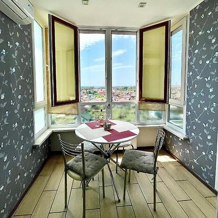 Уютная Квартира С Видом На Море Riviera City Apartment Фонтанка Екстериор снимка