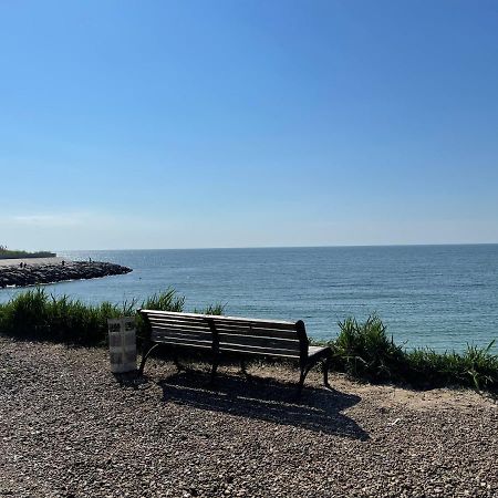 Уютная Квартира С Видом На Море Riviera City Apartment Фонтанка Екстериор снимка